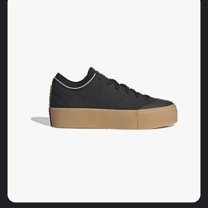 Karlie Kloss x Wmns Trainer XX92 'Black White Gum'